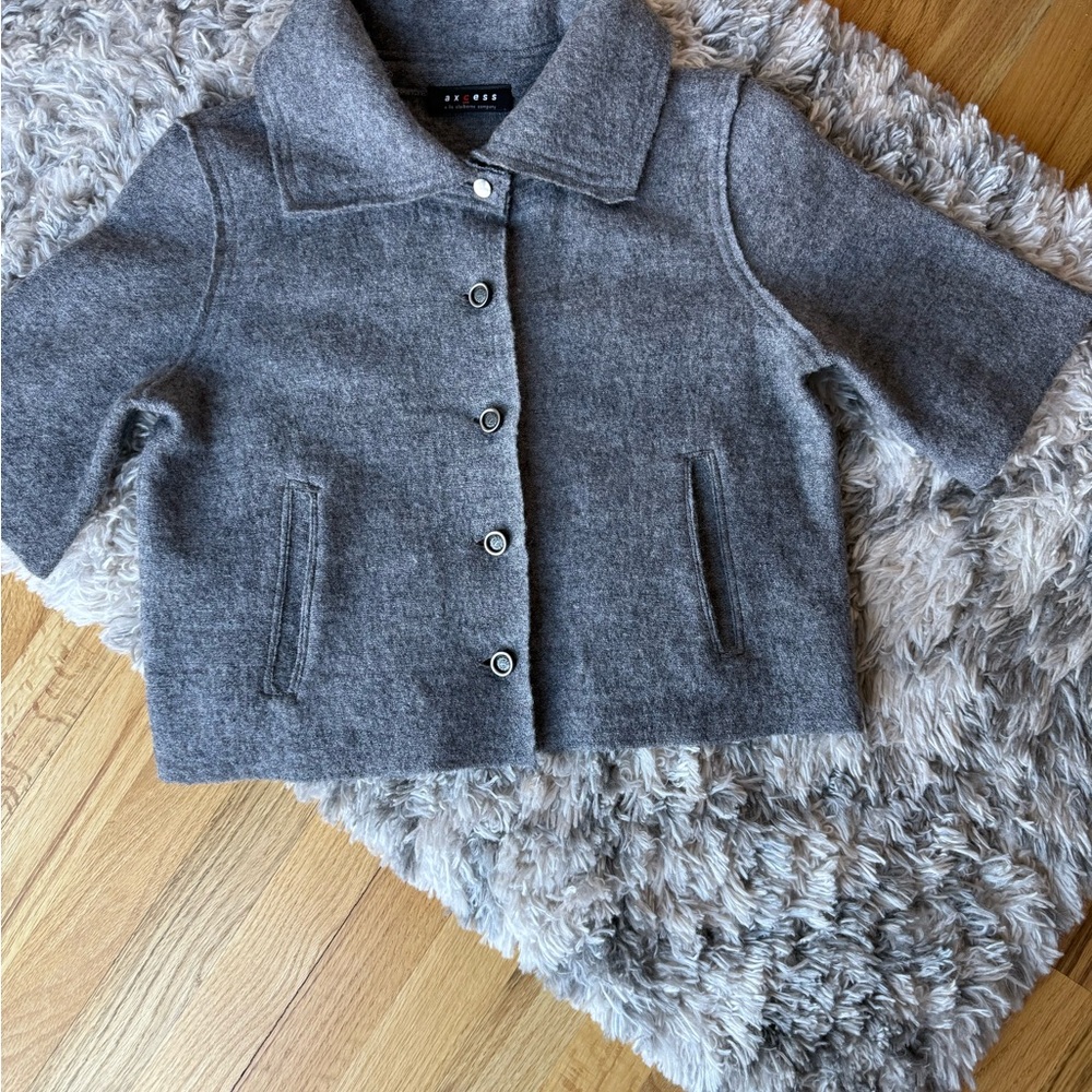 Axcess by Liz Claiborne crop top cardigan/jacket